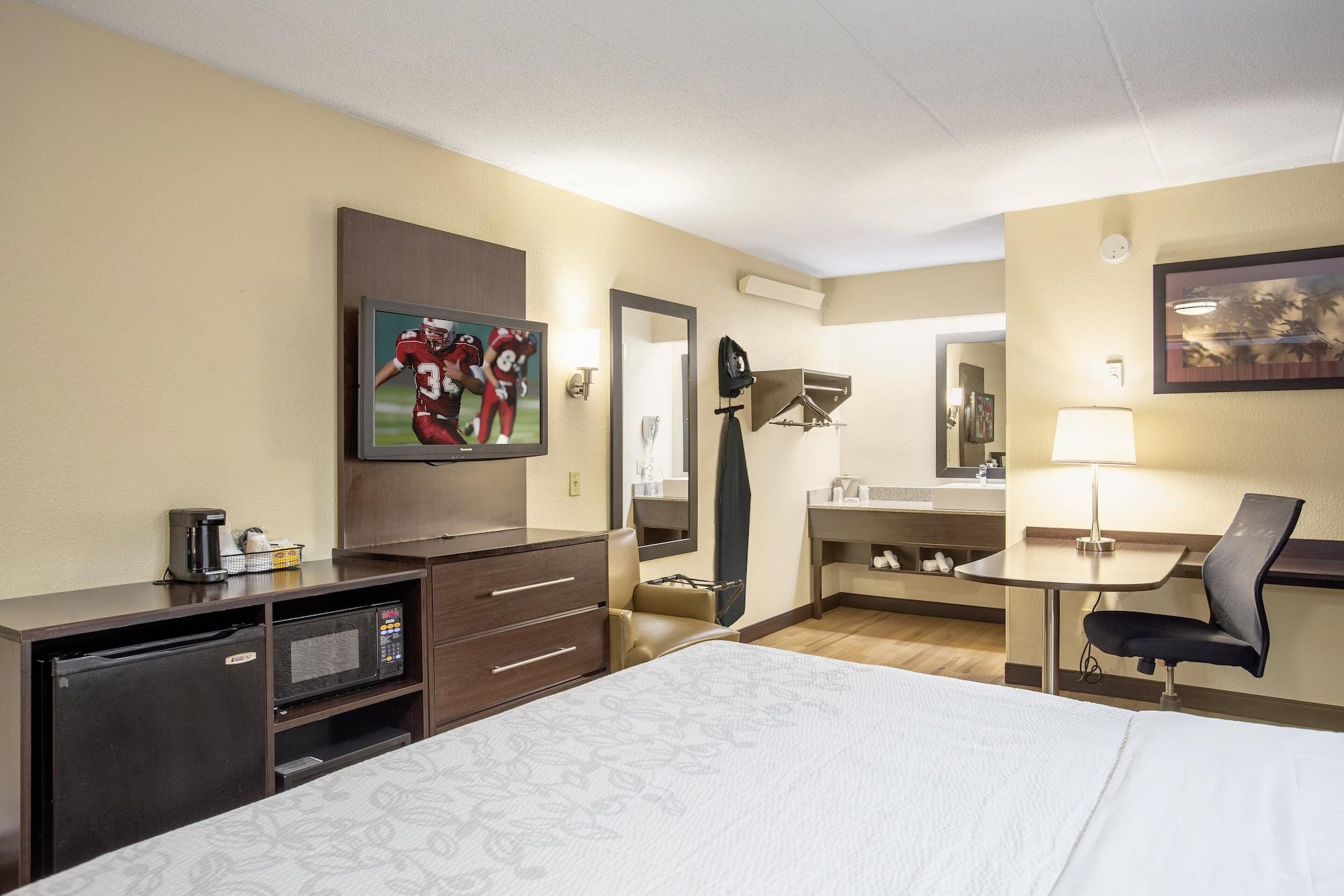 Red Roof Inn Plus+ University At Buffalo - אמהרסט מראה חיצוני תמונה